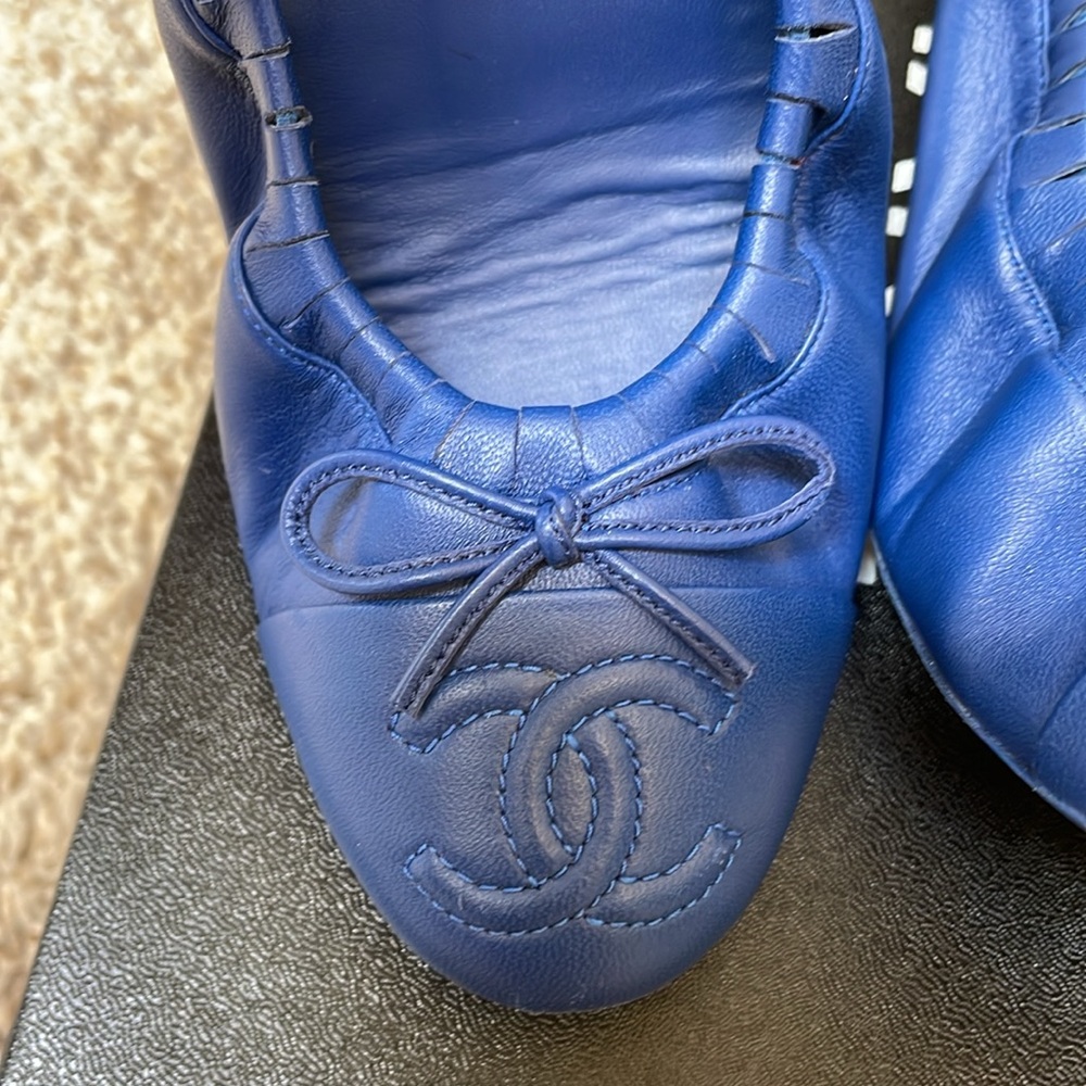 Chanel Classic Captoe Stretch Scrunch Ballerina Ballet Flats Blue Size 38 - Picture 3 of 10